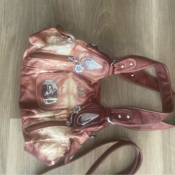 Never used gorgeous leather maroon and white purse. Perfect condition. - Picture 4 of 13